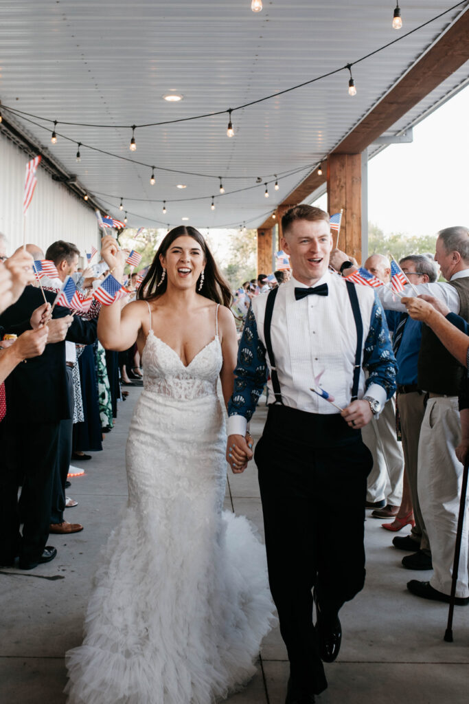 the white barn kansas wedding photography